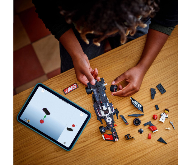 LEGO Speed Champions 77250 Bolid F1® MoneyGram Haas Team VF-24 - 1308243 - zdjęcie 12